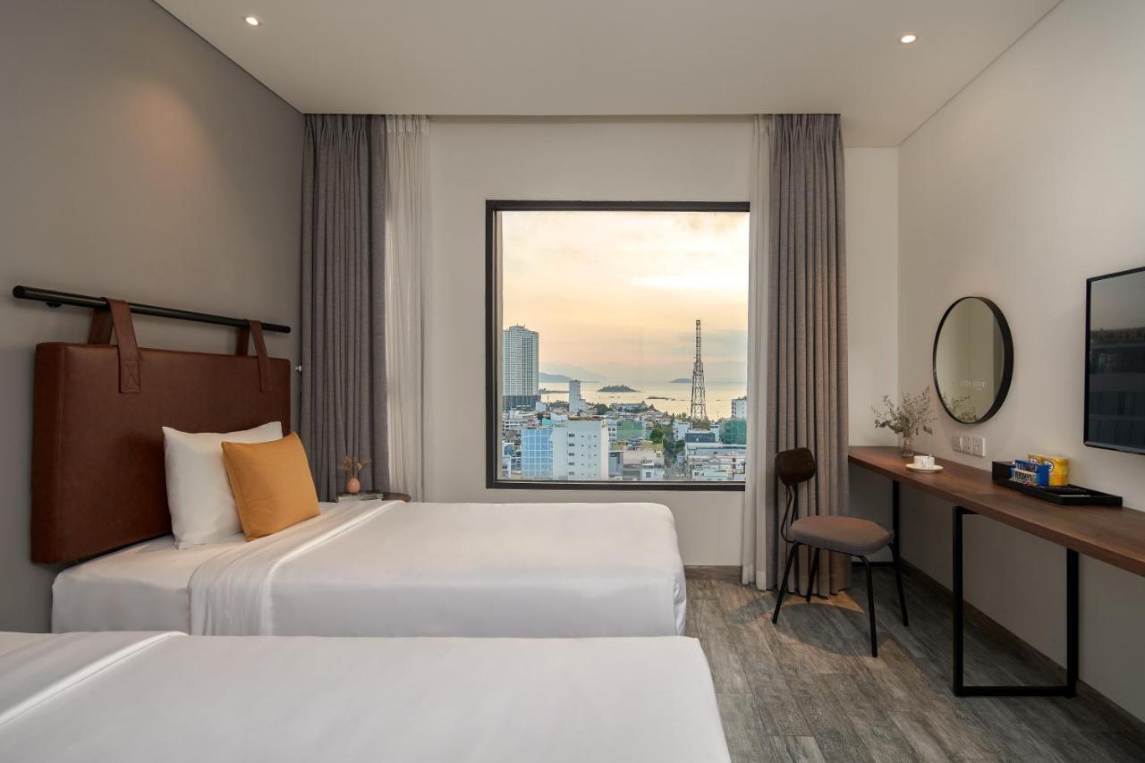 Em Oi Boutique Hotel Nha Trang Esterno foto