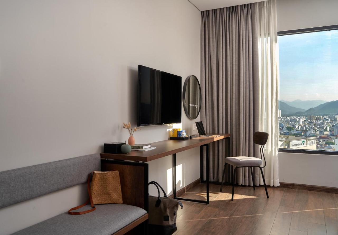 Em Oi Boutique Hotel Nha Trang Esterno foto