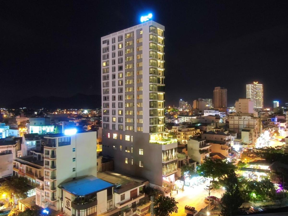 Em Oi Boutique Hotel Nha Trang Esterno foto