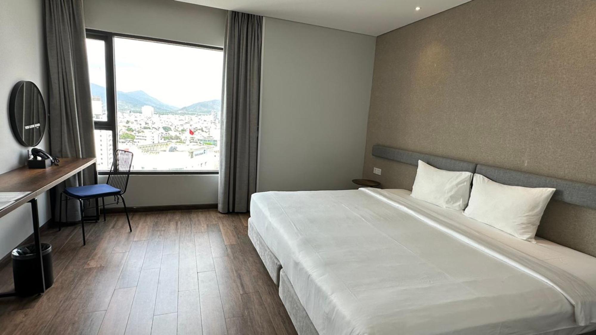 Em Oi Boutique Hotel Nha Trang Esterno foto
