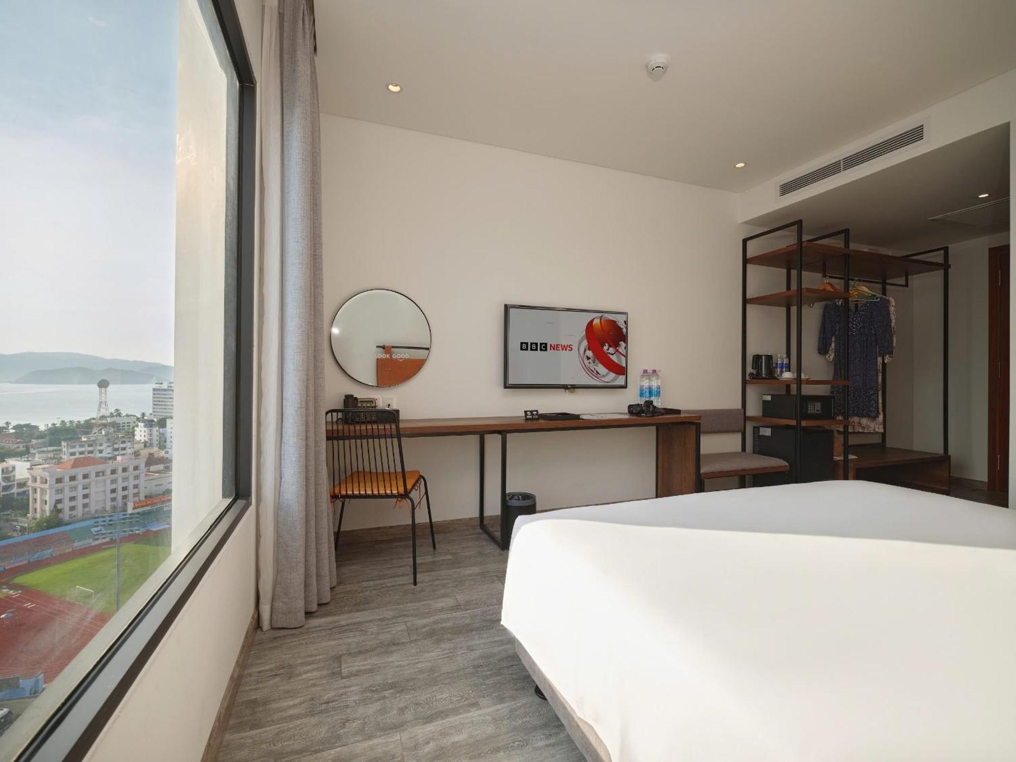 Em Oi Boutique Hotel Nha Trang Esterno foto