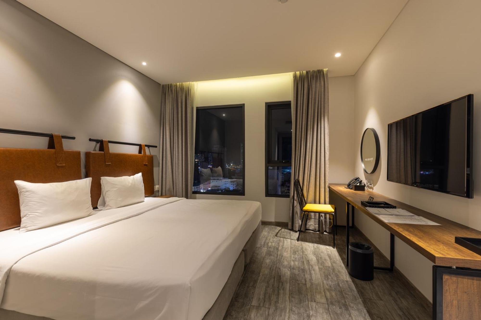 Em Oi Boutique Hotel Nha Trang Esterno foto